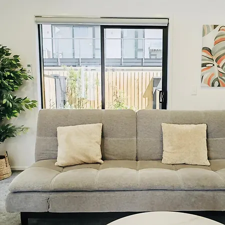 City Stadium Stay Cbd Apartment B, Chc